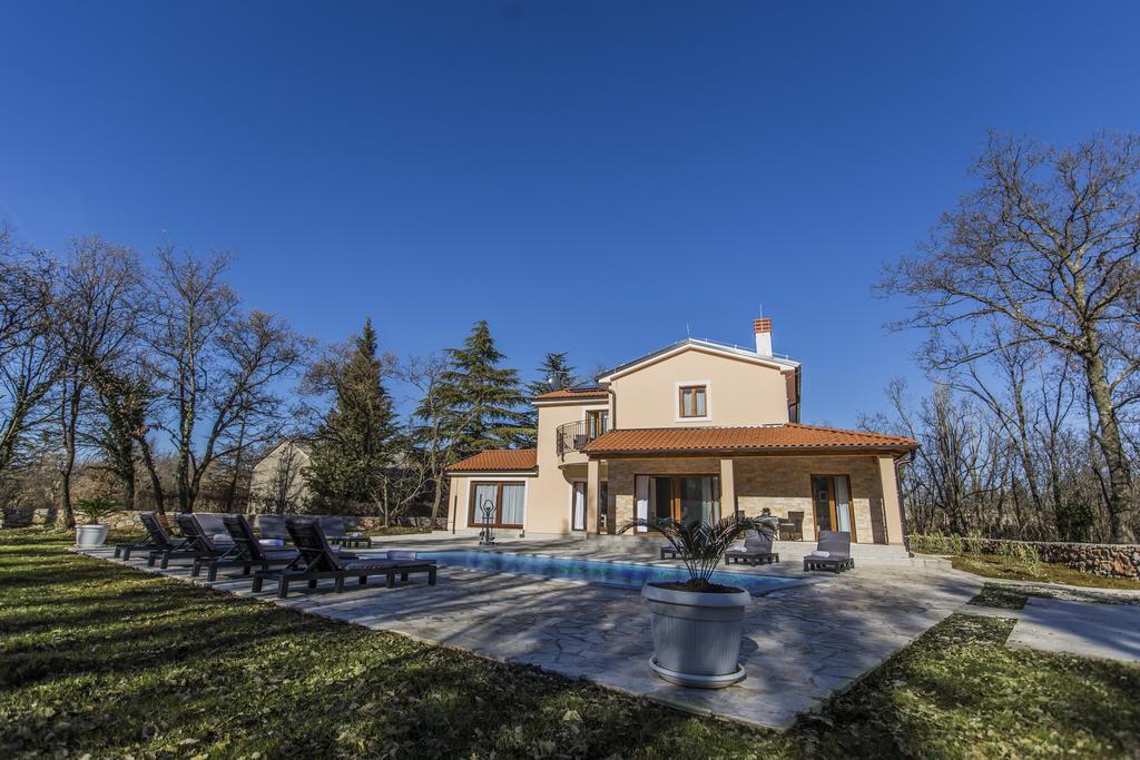 Vila Foska Zminj Exterior photo